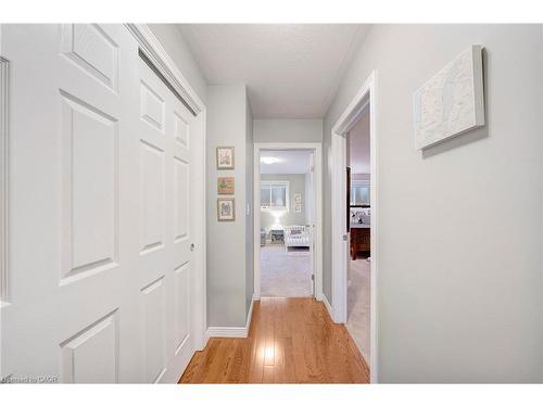 21 Periwinkle Drive, Hamilton, ON - Indoor Photo Showing Other Room