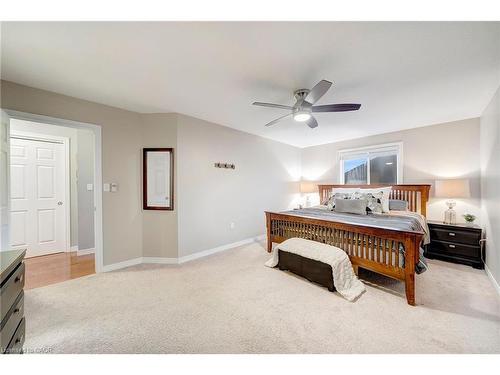 21 Periwinkle Drive, Hamilton, ON - Indoor Photo Showing Other Room