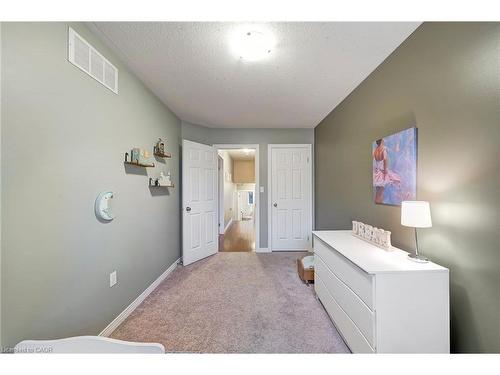 21 Periwinkle Drive, Hamilton, ON - Indoor