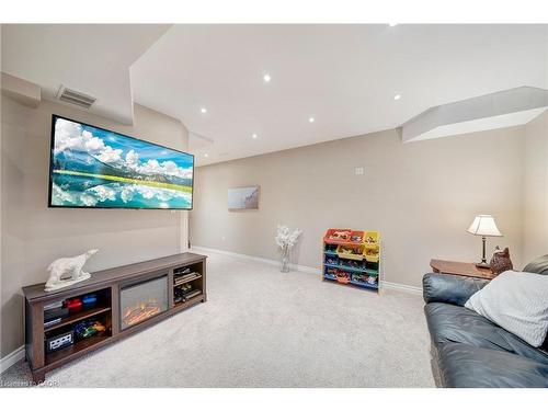 21 Periwinkle Drive, Hamilton, ON - Indoor