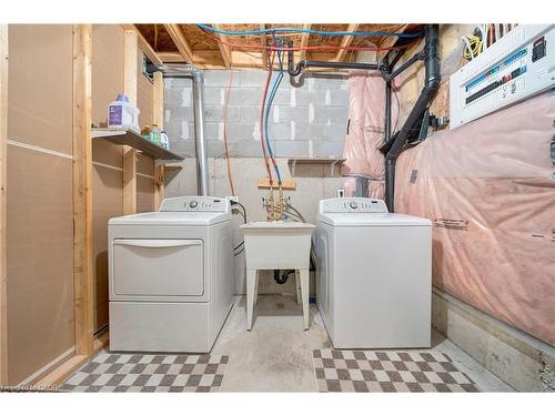21 Periwinkle Drive, Hamilton, ON - Indoor Photo Showing Laundry Room