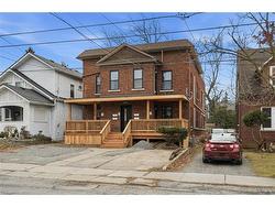 3-4876 Simcoe Street  Niagara Falls, ON L2E 1V9