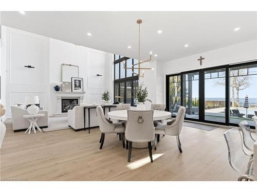 7 Campview Road, Stoney Creek, ON - Indoor Photo Showing Dining Room