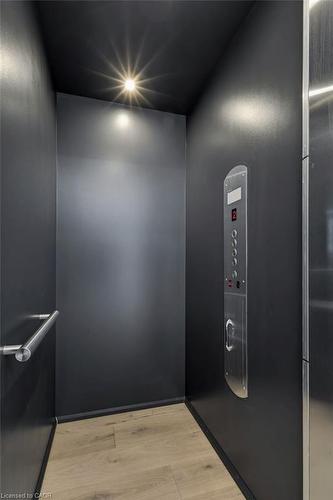 7 Campview Road, Stoney Creek, ON - Indoor