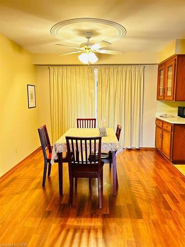 402 Lakeview Drive, Waterloo, ON - Indoor