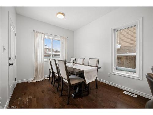 1293 Old Zeller Drive, Kitchener, ON - Indoor Photo Showing Dining Room