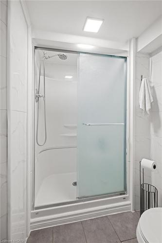 1293 Old Zeller Drive, Kitchener, ON - Indoor Photo Showing Bathroom