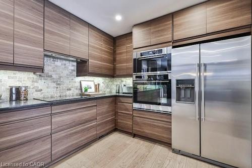 5152 Tamarac Drive, Burlington, ON - Indoor Photo Showing Kitchen With Stainless Steel Kitchen With Upgraded Kitchen
