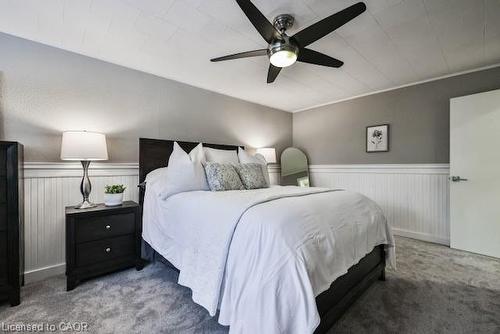 5152 Tamarac Drive, Burlington, ON - Indoor Photo Showing Bedroom