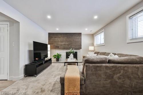 5152 Tamarac Drive, Burlington, ON - Indoor Photo Showing Living Room With Fireplace