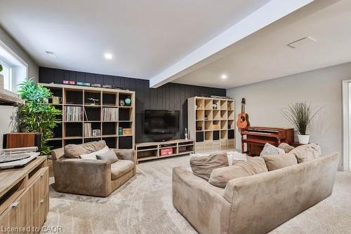 5152 Tamarac Drive, Burlington, ON - Indoor