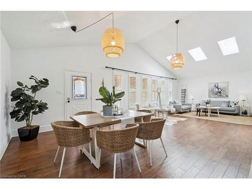 211 Rosedale Avenue, Hamilton, ON - Indoor