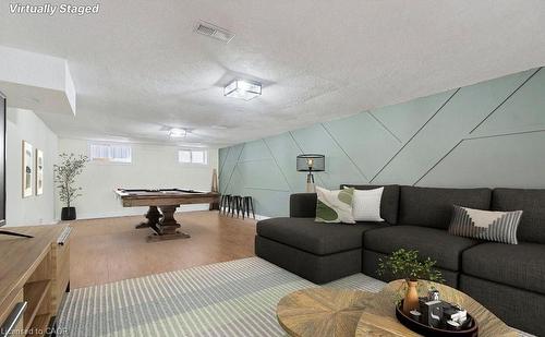 211 Rosedale Avenue, Hamilton, ON - Indoor Photo Showing Other Room