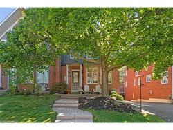 44 Sunvale Place  Stoney Creek, ON L8E 4Z7