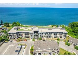 313-35 Southshore Crescent  Stoney Creek, ON L8E 0J2