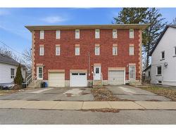 47 Walnut Street  Brantford, ON N3T 1H1