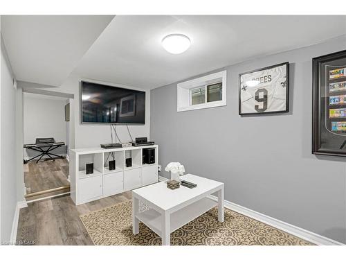 12 Lincoln Street, Hamilton, ON - Indoor