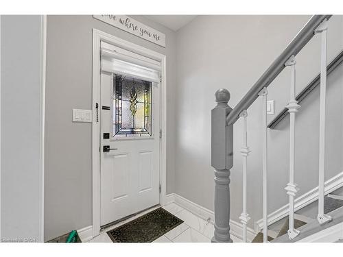 12 Lincoln Street, Hamilton, ON - Indoor Photo Showing Other Room