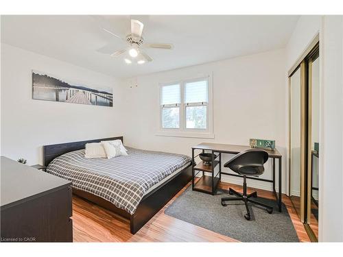19 Temple Road, Georgetown, ON - Indoor Photo Showing Bedroom