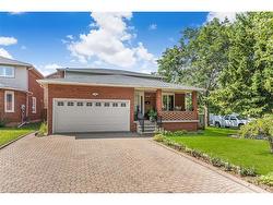 51 Seaton Place Drive  Stoney Creek, ON L8E 3E4