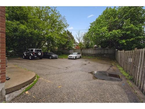 155 University Avenue E, Waterloo, ON 