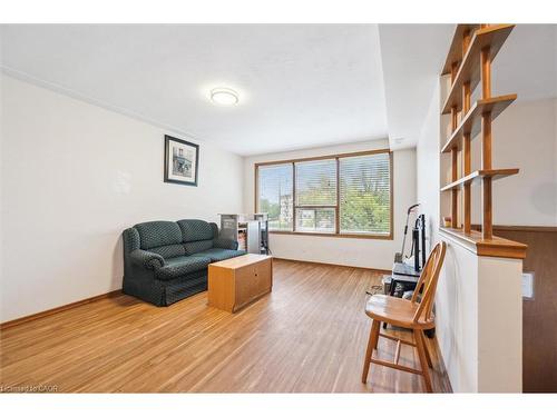 155 University Avenue E, Waterloo, ON 