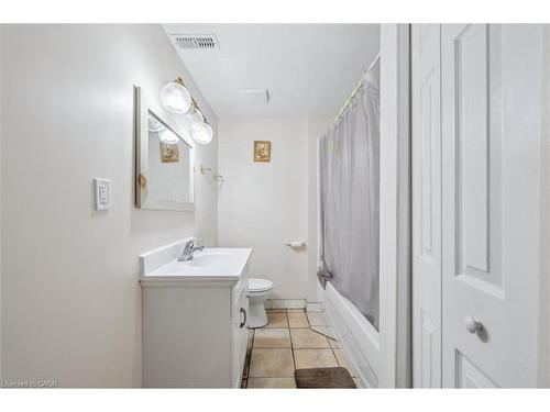 155 University Avenue E, Waterloo, ON 