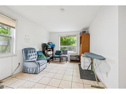 155 University Avenue E, Waterloo, ON 