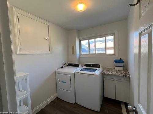 643 West 5Th Street, Hamilton, ON - Indoor Photo Showing Laundry Room