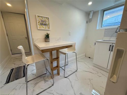 643 West 5Th Street, Hamilton, ON - Indoor Photo Showing Dining Room