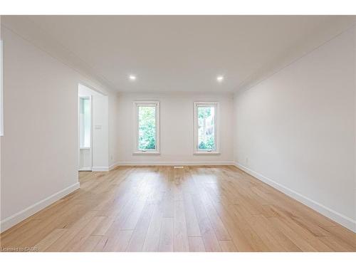 224 West 16Th Street, Hamilton, ON - Indoor Photo Showing Other Room