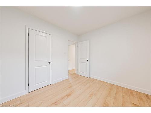 224 West 16Th Street, Hamilton, ON - Indoor Photo Showing Other Room