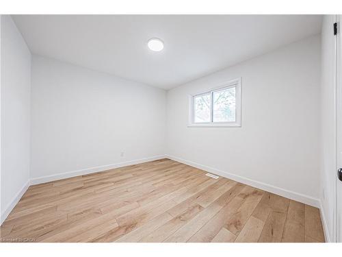 224 West 16Th Street, Hamilton, ON - Indoor Photo Showing Other Room
