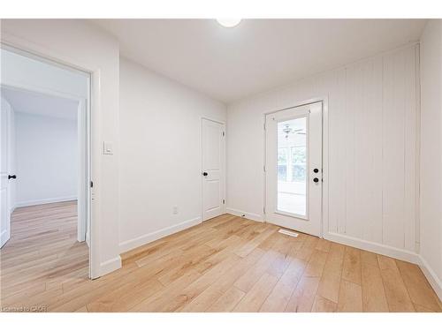 224 West 16Th Street, Hamilton, ON - Indoor Photo Showing Other Room