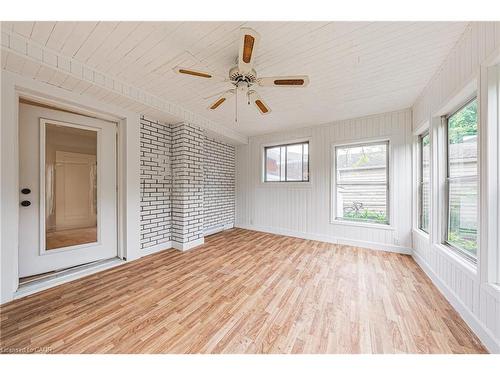 224 West 16Th Street, Hamilton, ON - Indoor Photo Showing Other Room