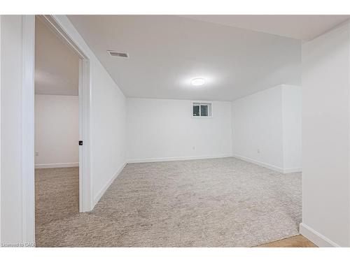 224 West 16Th Street, Hamilton, ON - Indoor Photo Showing Other Room