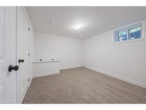 224 West 16Th Street, Hamilton, ON - Indoor Photo Showing Other Room