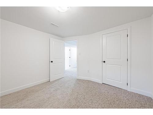 224 West 16Th Street, Hamilton, ON - Indoor Photo Showing Other Room