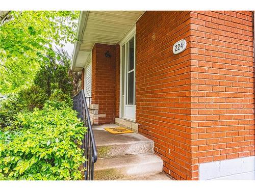 224 West 16Th Street, Hamilton, ON - Outdoor With Exterior