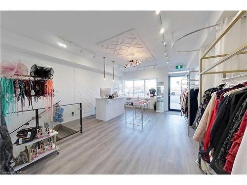 588 Rapids Lane, Mississauga, ON - Indoor Photo Showing Other Room