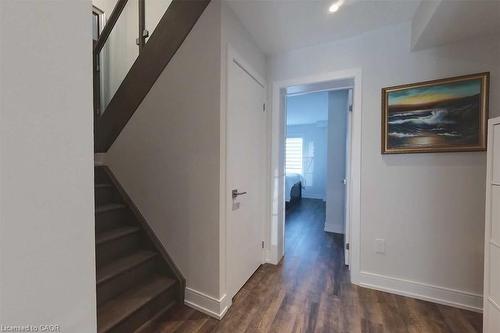 588 Rapids Lane, Mississauga, ON - Indoor Photo Showing Other Room