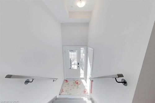 588 Rapids Lane, Mississauga, ON - Indoor Photo Showing Other Room