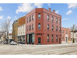 6-68 Peel Street  Simcoe, ON N3Y 1S2