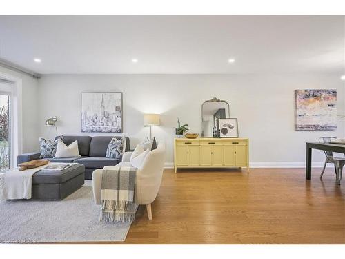 478 Donegal Drive, Burlington, ON - Indoor Photo Showing Living Room