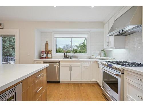 478 Donegal Drive, Burlington, ON - Indoor Photo Showing Kitchen With Stainless Steel Kitchen With Upgraded Kitchen
