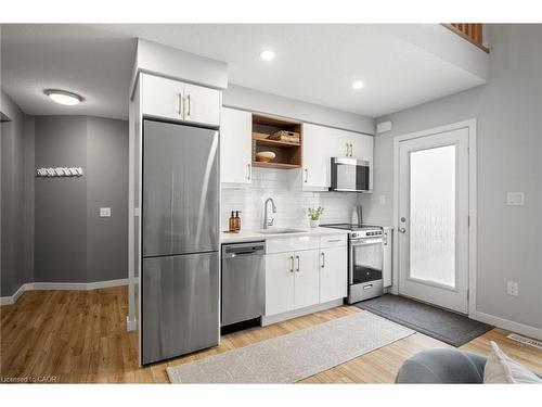 1242 King Street E, Kitchener, ON - Indoor Photo Showing Kitchen With Upgraded Kitchen