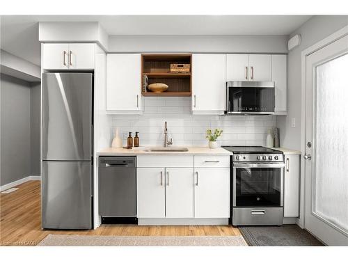 1242 King Street E, Kitchener, ON - Indoor Photo Showing Kitchen With Upgraded Kitchen