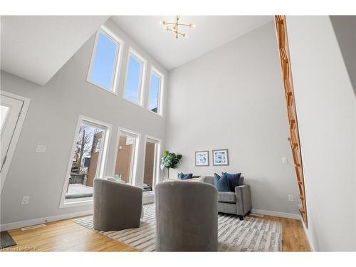 1242 King Street E, Kitchener, ON - Indoor Photo Showing Other Room