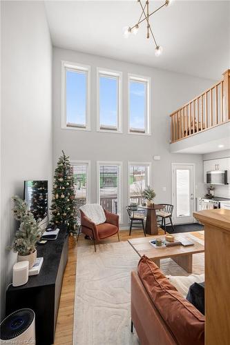 1242 King Street E, Kitchener, ON - Indoor