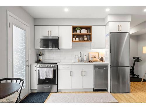 1242 King Street E, Kitchener, ON - Indoor Photo Showing Kitchen